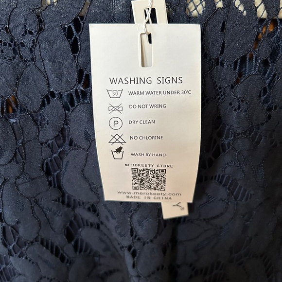 NWT Marokeety Dress Sleeveless Lace Lined Elegant Cocktail Midi Womens Small - Picture 7 of 8